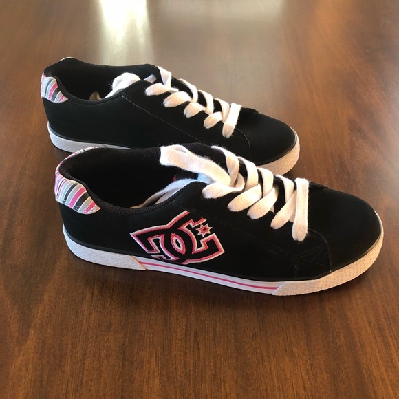 dc women's skateboarding shoes